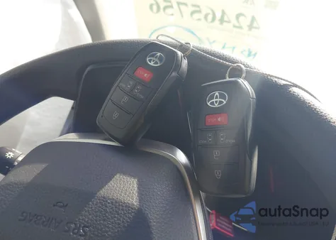 2021 Toyota Sienna Le из США, поврежденный, VIN 5TDKSKFC2MS004179